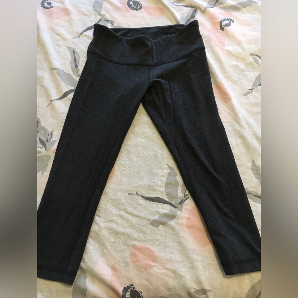 Lululemon yoga pants. Size 8. Dark gray.